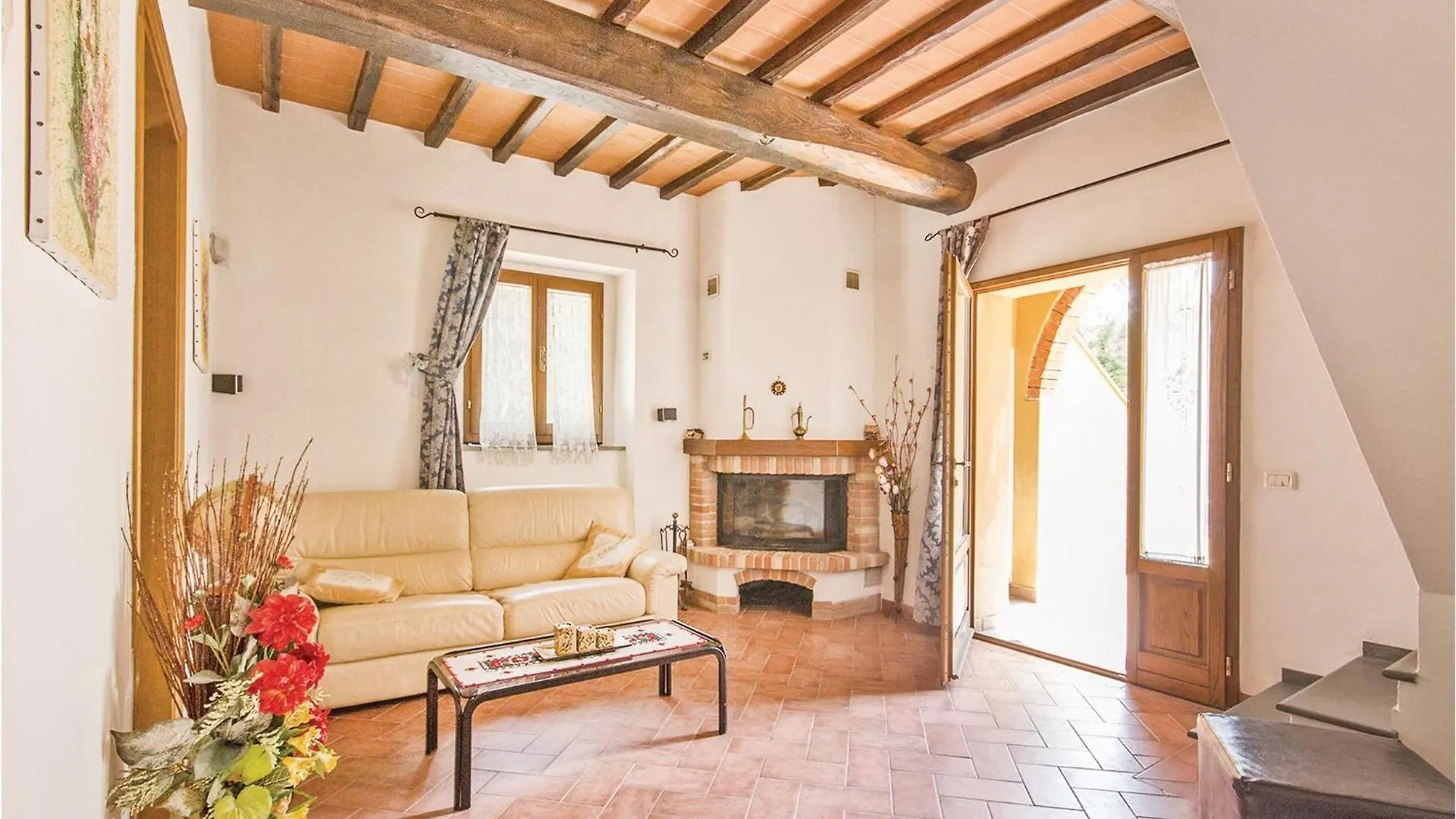 Fienile Villa Reggello 0*,  Italy